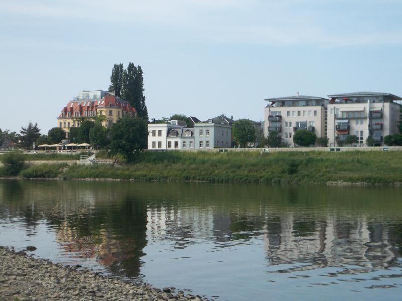 Ambiente-An-Der-Elbe-Wohnung-Og เดรสเดน ภายนอก รูปภาพ